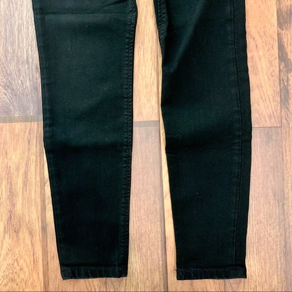 Joe's Jeans High Rise Skinny Crop - Picture 16 of 16